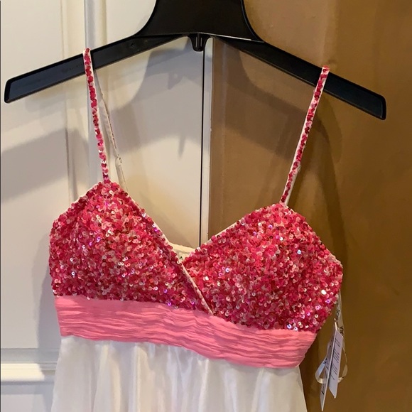 SCALA sz 6 Pink and white gradient color! - Picture 2 of 7